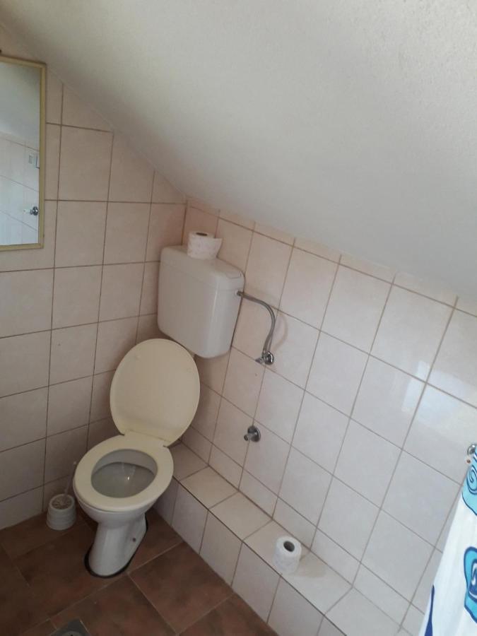 Prenociste Vitas Bed & Breakfast Miljevina Exterior foto