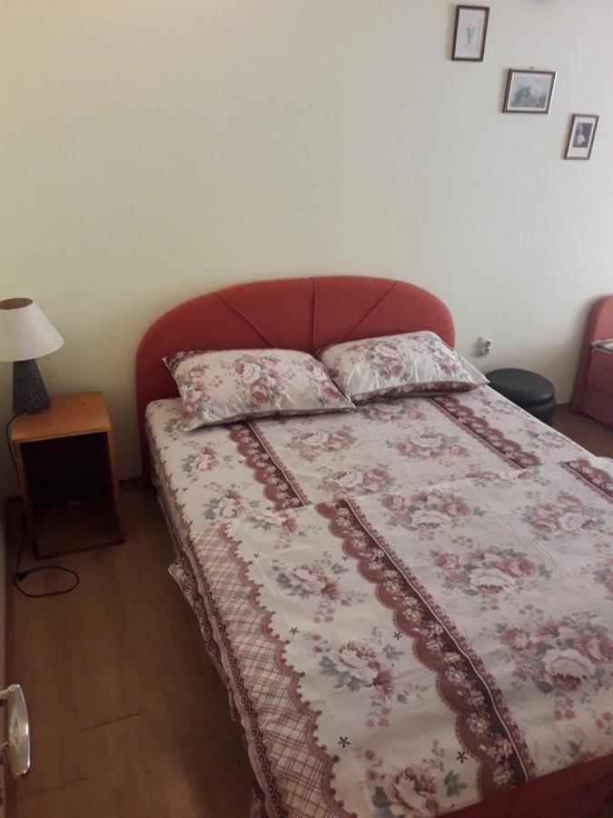 Prenociste Vitas Bed & Breakfast Miljevina Exterior foto