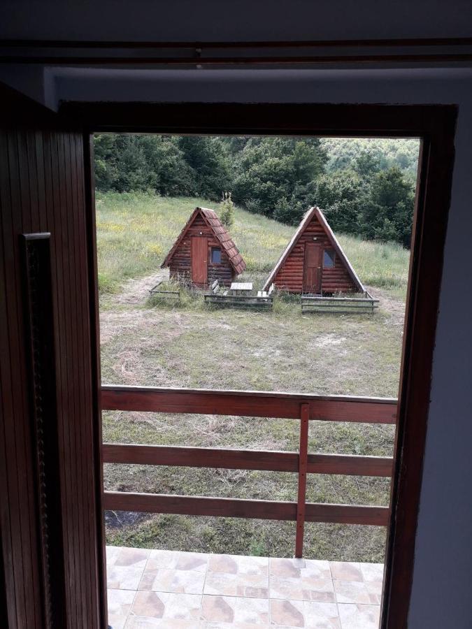 Prenociste Vitas Bed & Breakfast Miljevina Exterior foto
