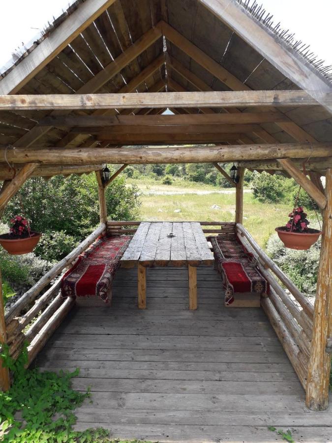Prenociste Vitas Bed & Breakfast Miljevina Exterior foto