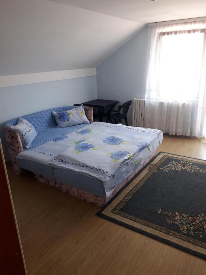 Prenociste Vitas Bed & Breakfast Miljevina Exterior foto
